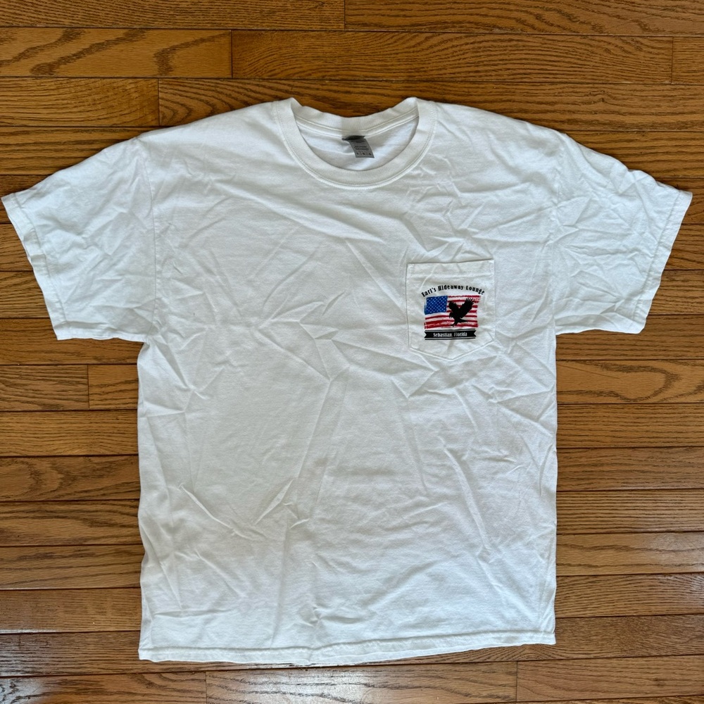Earl’s Hideaway Lounge Graphic T-Shirt